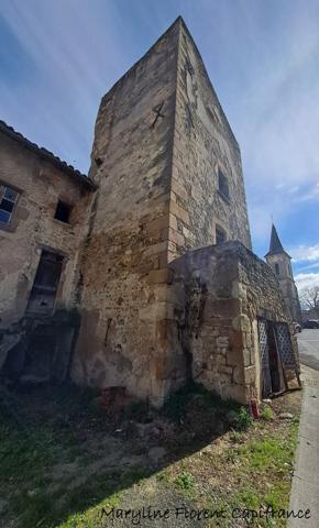 Batisse de caractère en pierre à rénover SAUVAGNAT SAINTE MARTHE (63)