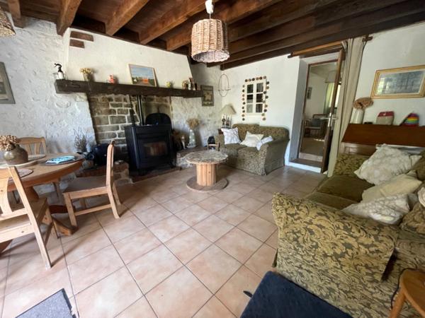 Maison de campagne rénovée avec vue campagne 153000€