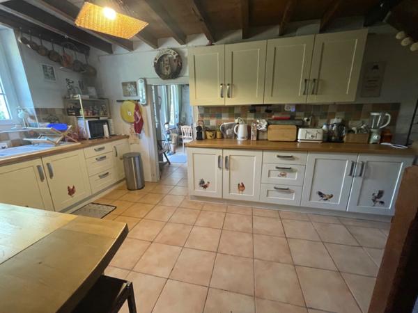 Maison de campagne rénovée avec vue campagne 153000€
