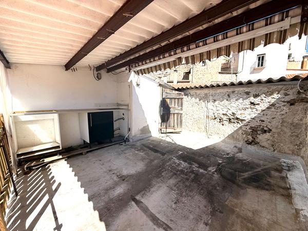 CARAMANY - Maison de village 4 Pièces - Terrasses - Cave