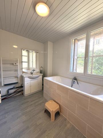 CARAMANY - Maison de village 4 Pièces - Terrasses - Cave