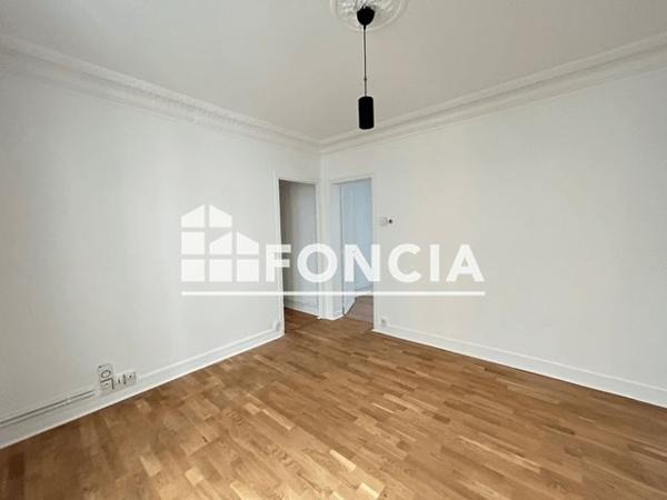 Location Appartement 2 pièces 45 m² - 7 RUE HERMANN LACHAPELLE Paris 75018