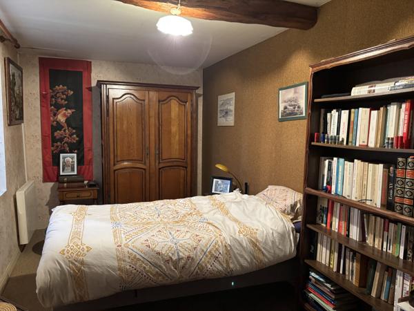 Montgivray - Longère de caractère sur 3639m² de terrain Montgivray (36400)