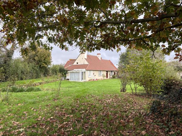 Montgivray - Longère de caractère sur 3639m² de terrain Montgivray (36400)