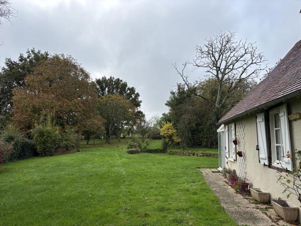 Montgivray - Longère de caractère sur 3639m² de terrain Montgivray (36400)