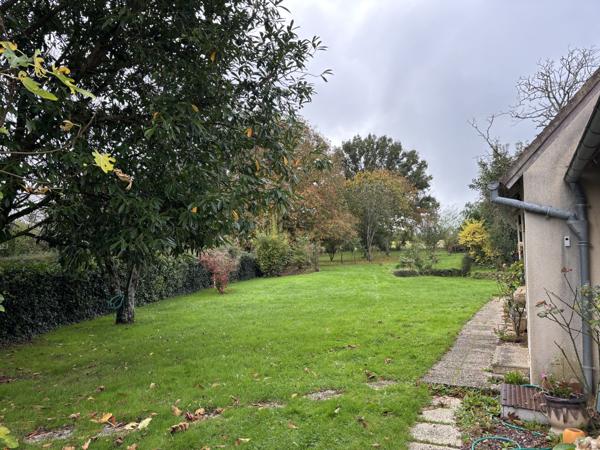 Montgivray - Longère de caractère sur 3639m² de terrain Montgivray (36400)