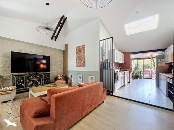 Maison à vendre 276 120 € Rochefort 4 p 78 m² DPE D