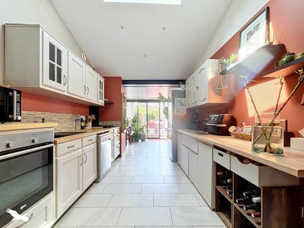Maison à vendre 276 120 € Rochefort 4 p 78 m² DPE D