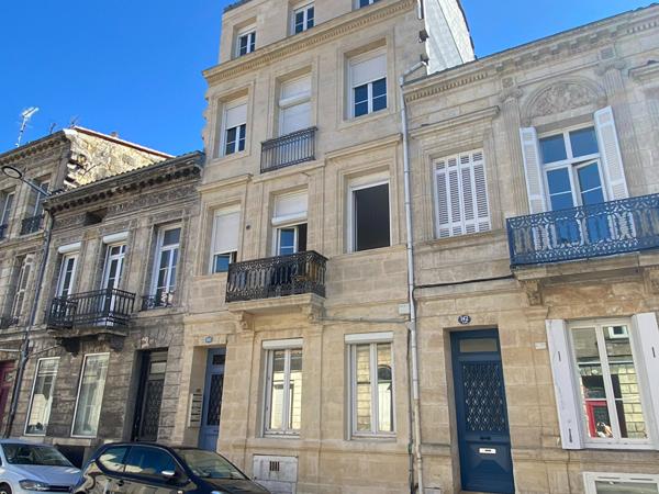 Appartement Bordeaux T1 bis 32 m2 avec terrasse et jardin