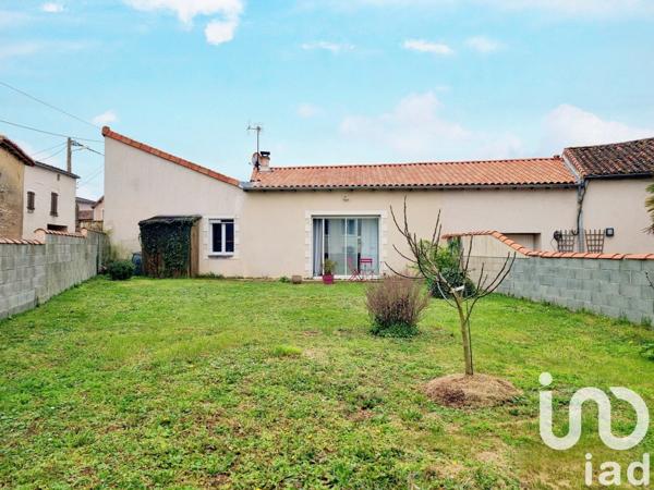 Maison à vendre 7 pièces 178 m² Neuville-de-Poitou