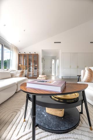 Maison contemporaine de 196 m²