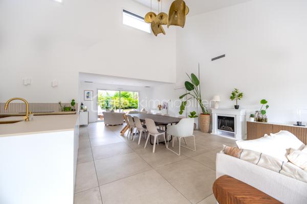 Maison contemporaine de 196 m²