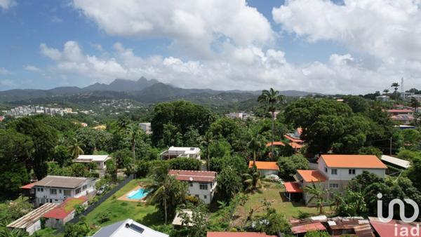 Appartement 4 pièces de 103 m² à Fort-de-France (97200)