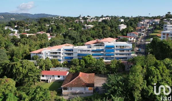 Appartement 4 pièces de 103 m² à Fort-de-France (97200)