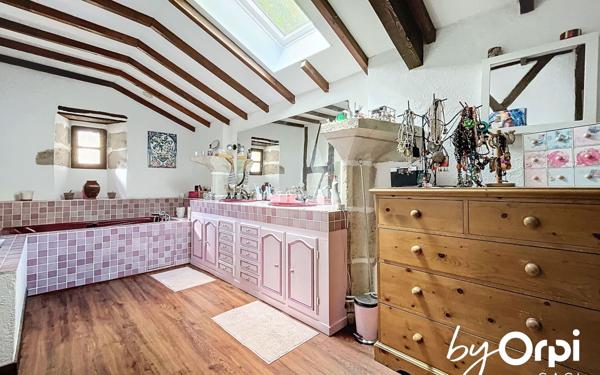 Maison à vendre    6 pièces • 232 m2 Gannat