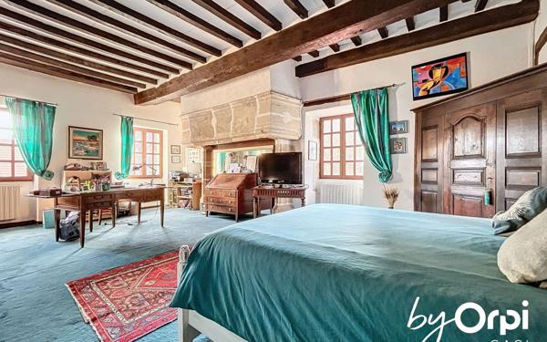 Maison à vendre    6 pièces • 232 m2 Gannat