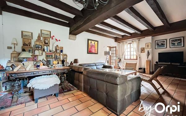 Maison à vendre    6 pièces • 232 m2 Gannat