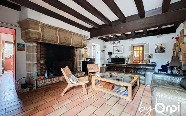 Maison à vendre    6 pièces • 232 m2 Gannat