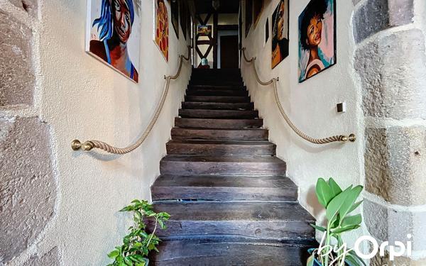 Maison à vendre    6 pièces • 232 m2 Gannat