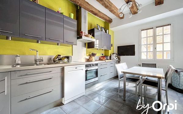 Maison à vendre    6 pièces • 232 m2 Gannat