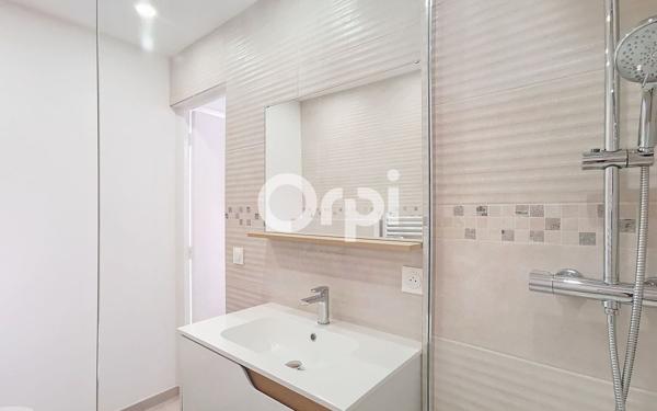 Appartement à vendre    3 pièces • 48 m2 Six-Fours-les-Plages