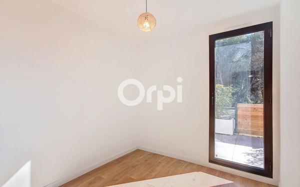 Appartement à vendre    3 pièces • 48 m2 Six-Fours-les-Plages