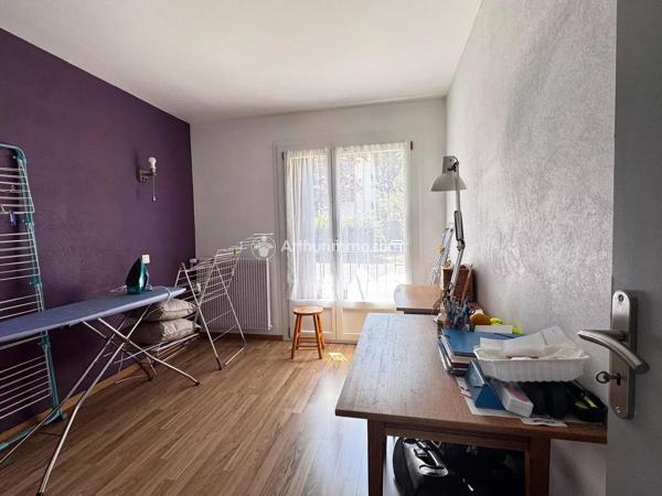 Vente                                                      Appartement
                        
                     4 pièces                      80 m2                     à Bons-en-Chablais