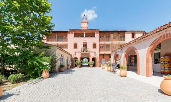 INVESTISSEMENT LOCATIF – GROSPIERRES – Résidence Tourisme Pierre & Vacances Village Le Rouret - 5,58 % de rentabilité