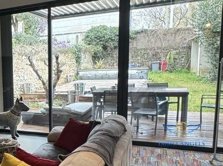 AUX PORTES DE MONTPELLIER-MAGNIFIQUE MAISON DE 150m2 RÉNOVÉE AVEC GOÛT-PARCELLE ARBORÉE-PISCINE-GARAGE