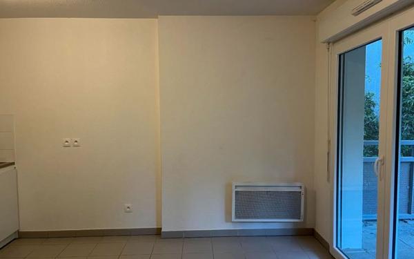 Appartement à louer    1 pièce •  Nîmes