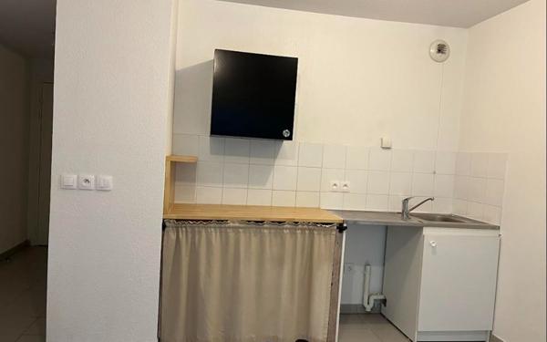Appartement à louer    1 pièce •  Nîmes