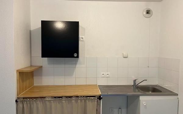 Appartement à louer    1 pièce •  Nîmes
