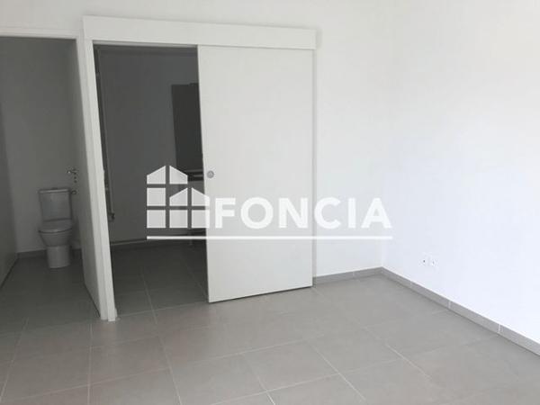 Location Appartement 2 pièces 46.52 m² - 61 RUE DE VERTUS - COTE BAILLE Marseille 13005