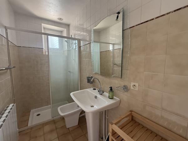 Montaigu-de-Quercy (82150) Montaigu de Quercy Grange rénovée et maison en pierre, piscine et 2.6 hectares