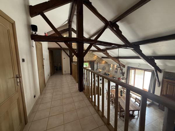 Montaigu-de-Quercy (82150) Montaigu de Quercy Grange rénovée et maison en pierre, piscine et 2.6 hectares