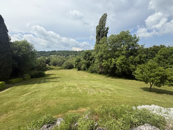 Montaigu-de-Quercy (82150) Montaigu de Quercy Grange rénovée et maison en pierre, piscine et 2.6 hectares