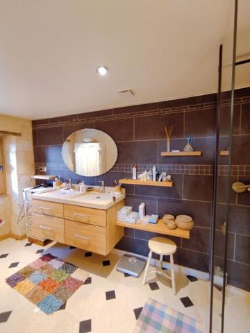 Demeure Angles Sur L Anglin 8 pièce(s) 220 m2