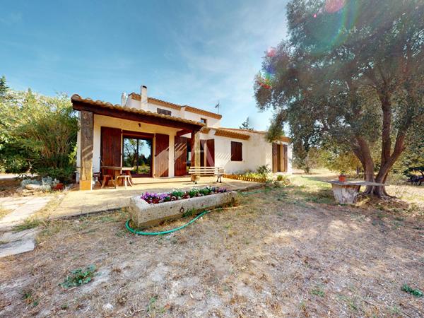 Maison à vendre à Lézignan-Corbières avec terrain de 9000m2