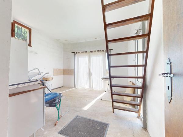 Maison à vendre à Lézignan-Corbières avec terrain de 9000m2
