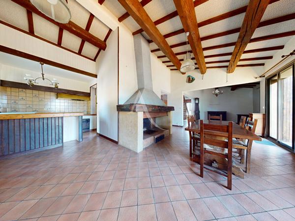 Maison à vendre à Lézignan-Corbières avec terrain de 9000m2