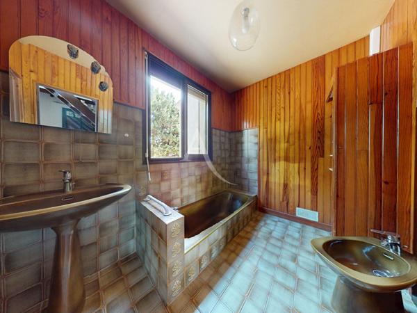 Maison à vendre à Lézignan-Corbières avec terrain de 9000m2