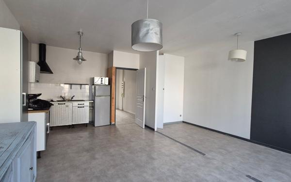 Appartement à vendre    2 pièces • 56,52 m2 Saint-Étienne