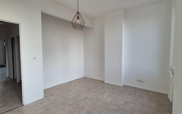 Appartement à vendre    2 pièces • 56,52 m2 Saint-Étienne