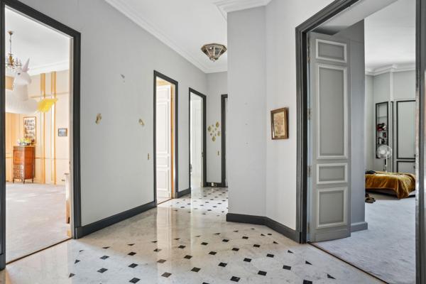 Location Appartement de luxe Paris 16 6 Pièces 403.22 m²