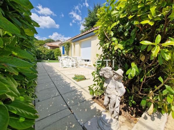 Maison de plain-pied à Céreste en Luberon