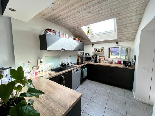 Maison
                                                                                                                                                                                                                                                                                                                        3 pièce(s)                                                                                                                                                                                                          2 chambre(s)                                                                                                                                                                                                          96  m²