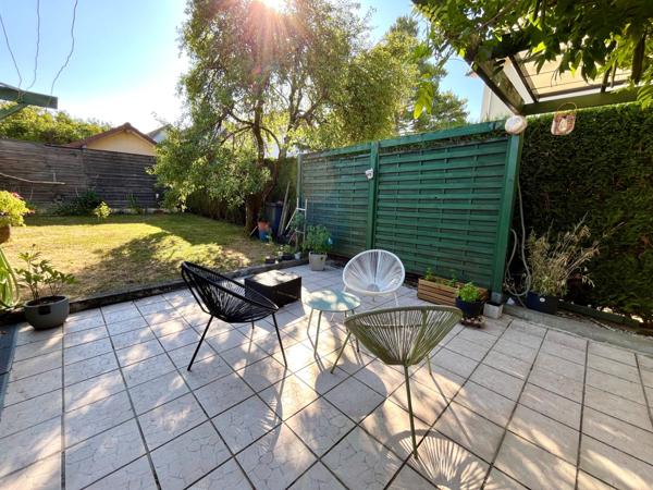 Maison
                                                                                                                                                                                                                                                                                                                        3 pièce(s)                                                                                                                                                                                                          2 chambre(s)                                                                                                                                                                                                          96  m²