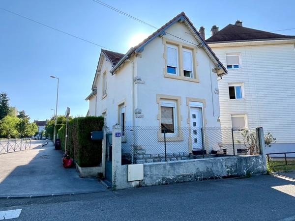 Maison
                                                                                                                                                                                                                                                                                                                        3 pièce(s)                                                                                                                                                                                                          2 chambre(s)                                                                                                                                                                                                          96  m²