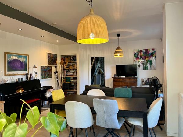 Maison
                                                                                                                                                                                                                                                                                                                        3 pièce(s)                                                                                                                                                                                                          2 chambre(s)                                                                                                                                                                                                          96  m²