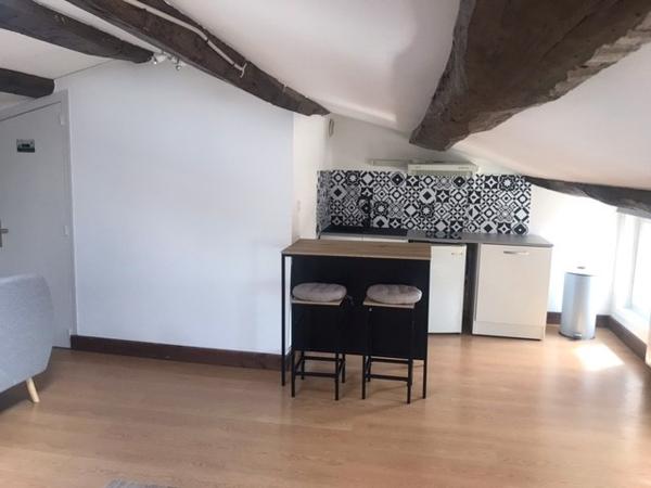 Appartement 1 pièce à louer Rochefort - 17300 / Réf: 2054